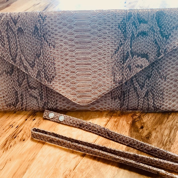 SASHA New York Bags New Sasha Handbags New York Faux Snake Envelope